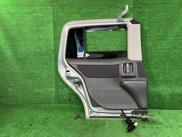 ラウム NCZ25 左リアドア ラウム Sパッケージ 4WD アサヒ M2L3 67004  