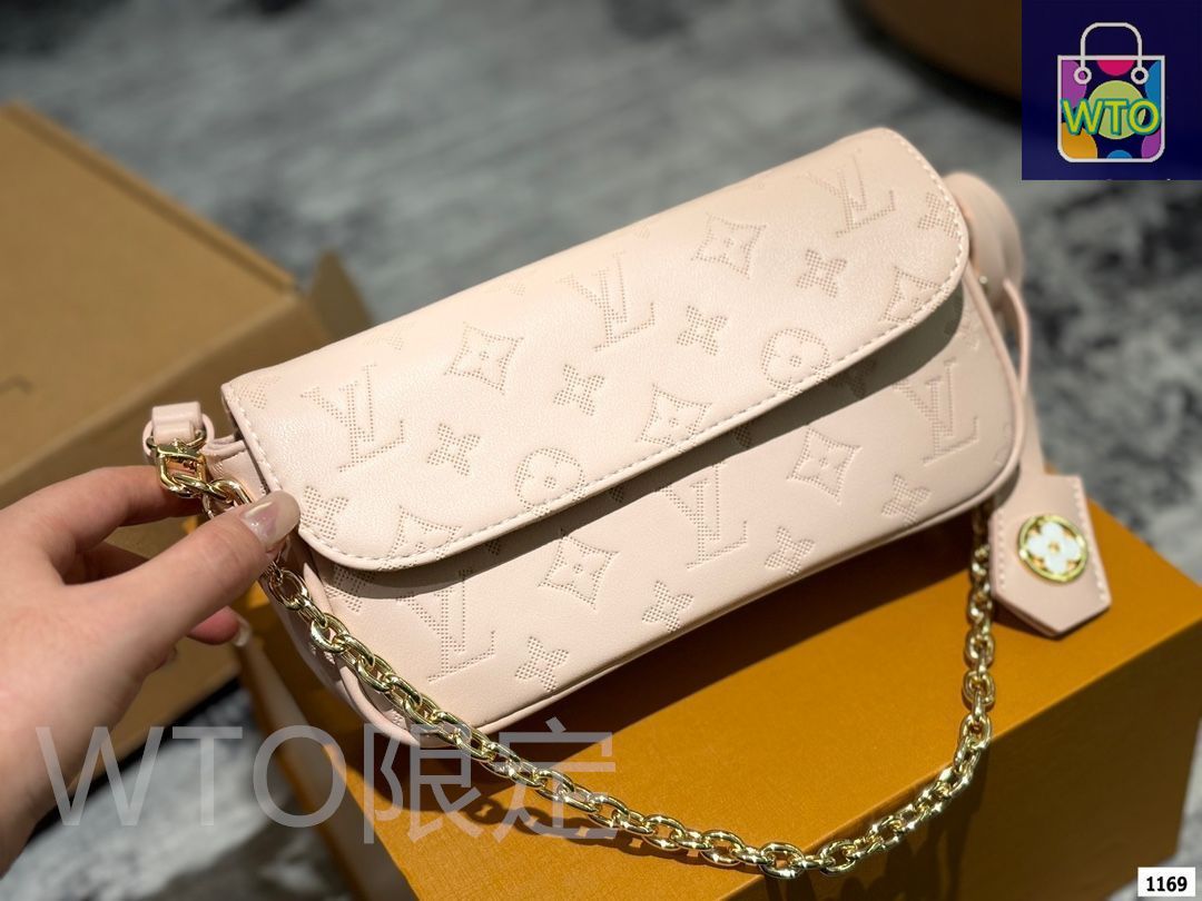 LOUIS VUITTON ルイヴィトン ポーチ ラウンド 円柱 バッグ LOUIS VUITTON ルイヴィトン ポーチ ラウンド 円柱 バッグ