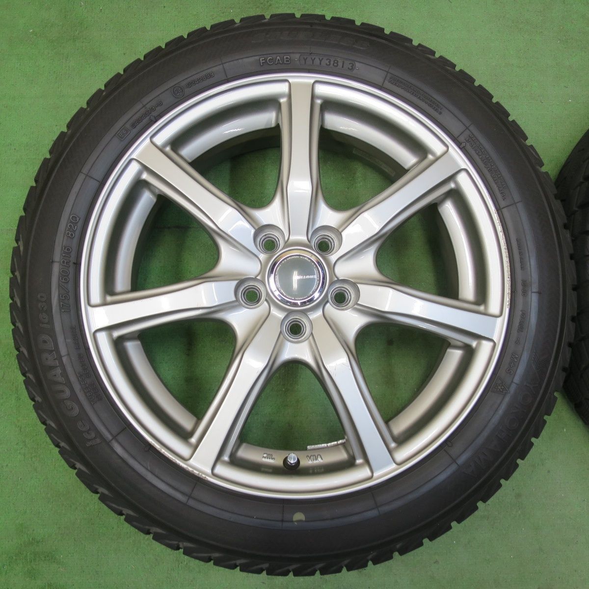 175|60R16 スタッドレス