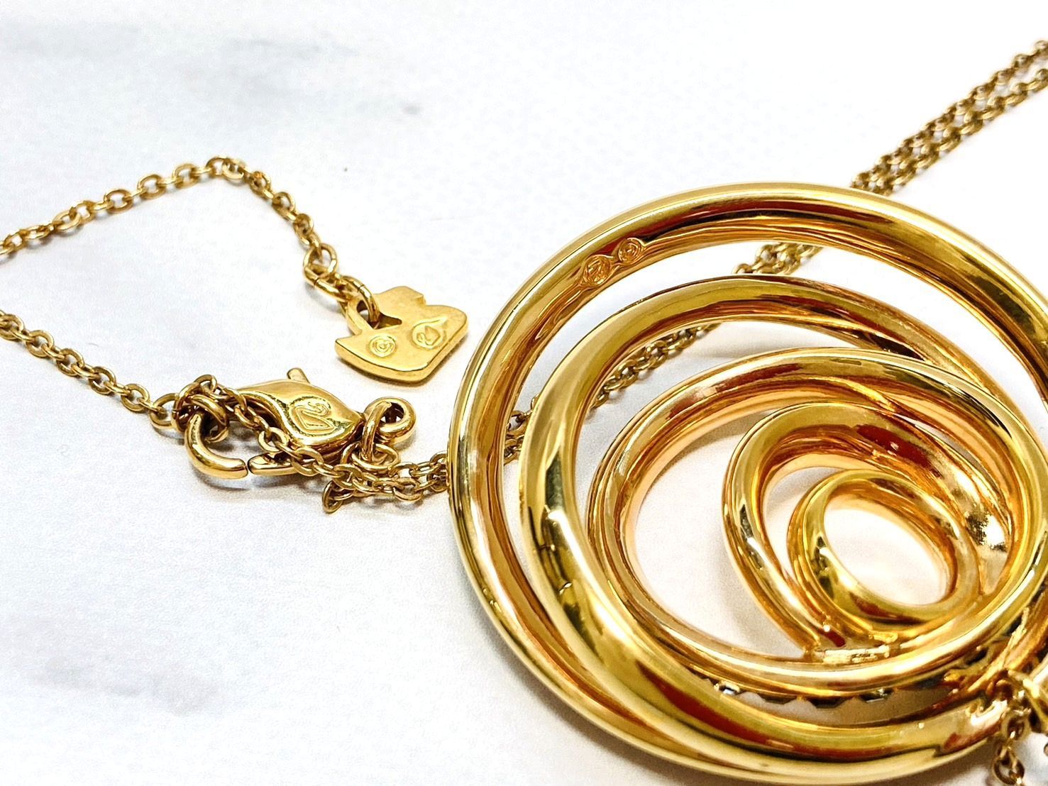 ☆SWAROVSKI スワロフスキー クリスタル Dynamic ダイナミック 5連