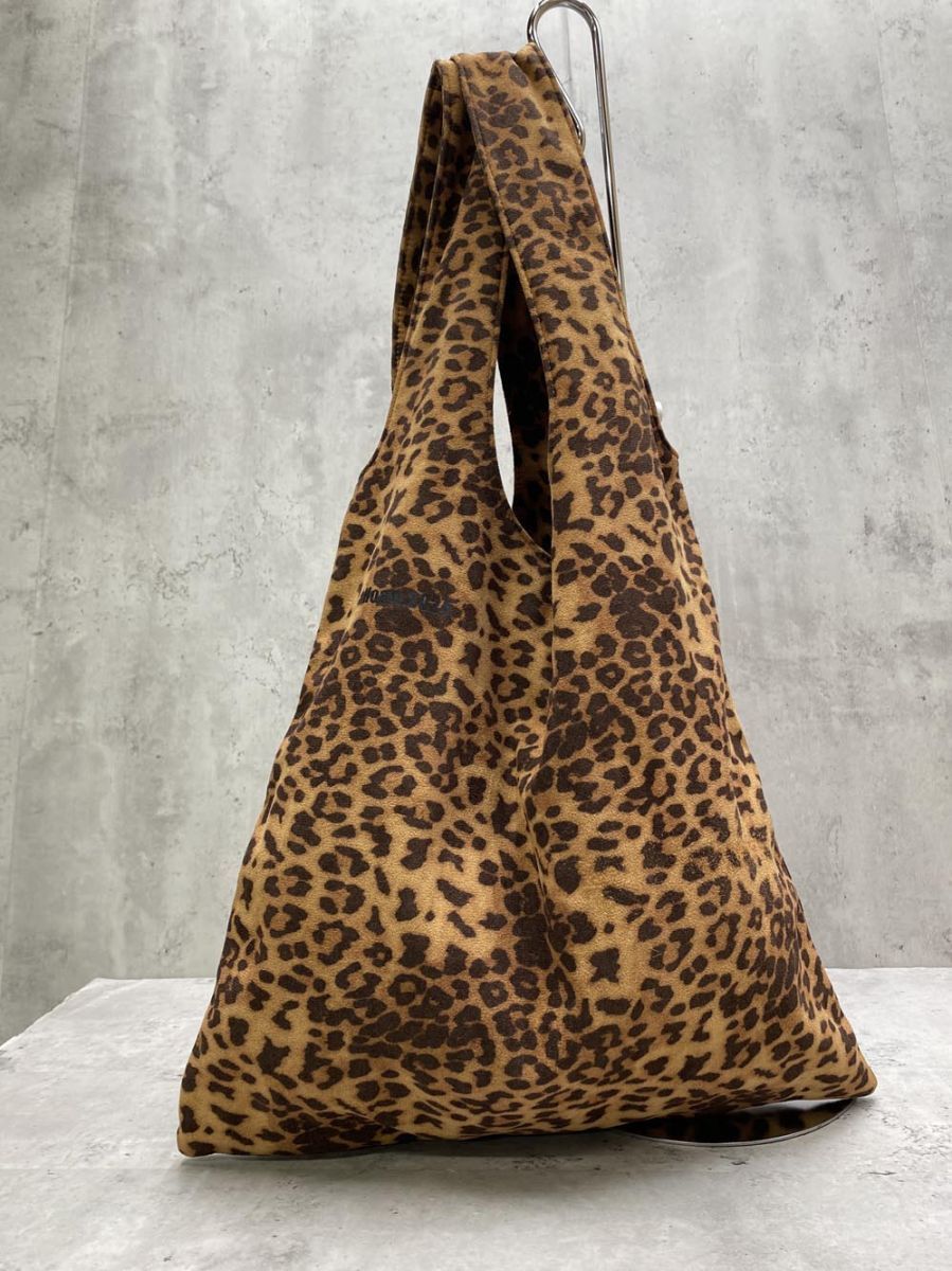 Whim Gazette 【Hoaw.】ショッパーバッグ キャメル レオパード Whim Gazette(ウィム ガゼット)の【Hoaw.】ショッパーバッグ通販