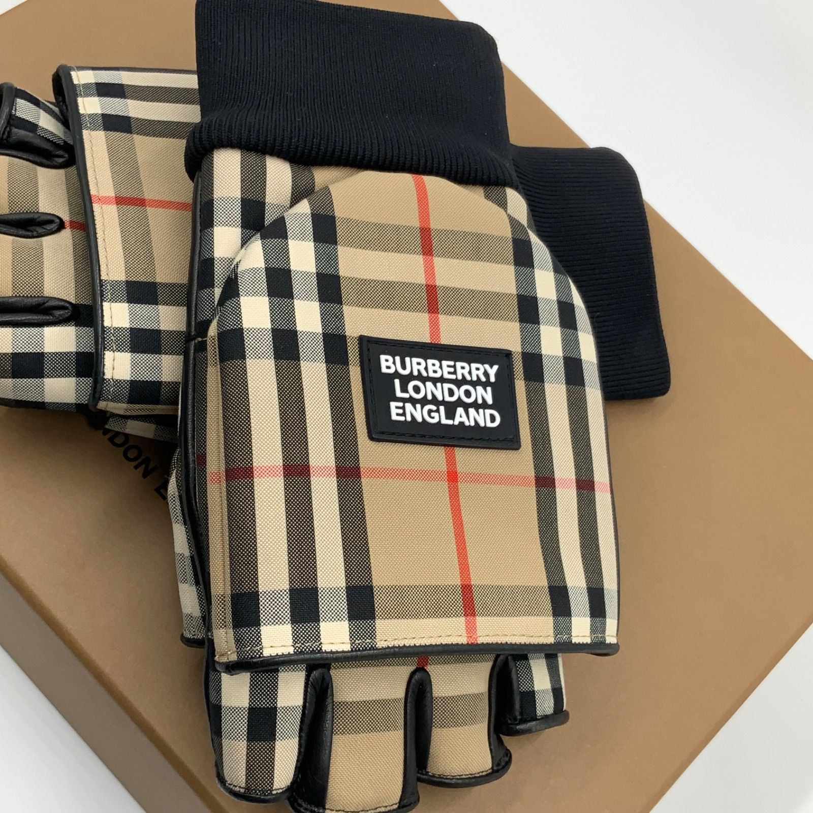 バーバリー グローブ 手袋 フィンガーレス ラムレザー Mサイズ  