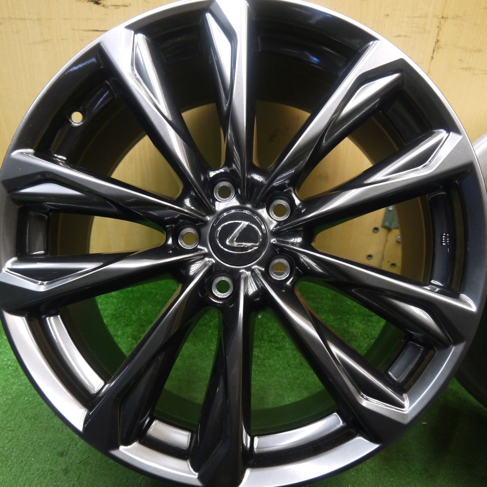 【新車外し】レクサス IS RC 純正 19インチ ホイール＆タイヤセット 新車外し 美品】レクサス IS350 Fスポーツ 純正 19in 8.5J +45 9.5J +