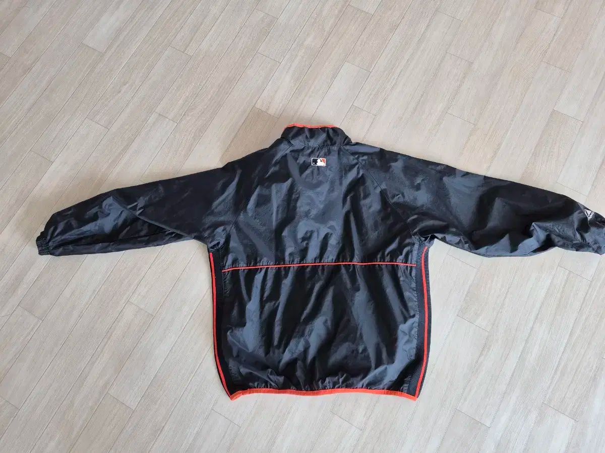 アクティブな マジェスティック サンフランシスコ ウィンドブレーカー ウォームアップ ジャケット L 【有名な】