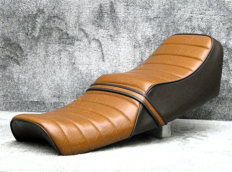 Z400FX 茶ツートン タックロールシート あんこ抜き ローダウンシートZ400J段シートZ550FX Z500FXへっぽこ社長 外装 ブラウン ボタン BILLOVLOGS_CO_UK