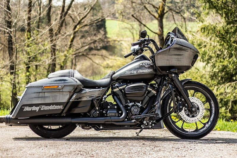 CUSTOM サイドカバーセット 2009〜25年ツーリング ペインタブル仕上げ BRIGHTFACE_UK