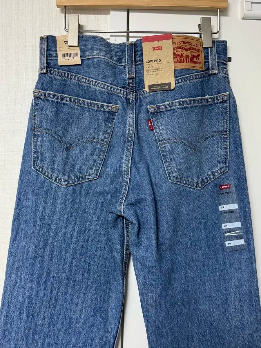 LEVI S リーバイス ロー プロ 24 サイズ DECORATOM_COM_BR