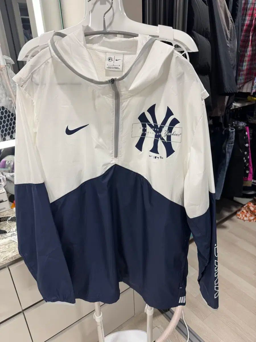 NIKE ナイキ ニューヨーク ヤンキース MLB Anorak アノラック