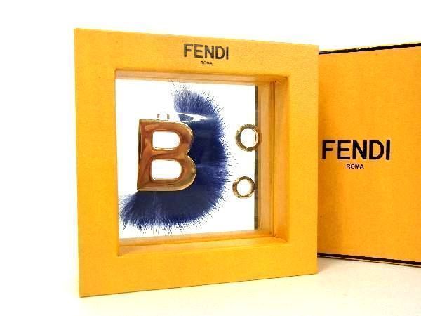 □極美品□ FENDI フェンディ ABCLICK B ファー ペンダントトップ