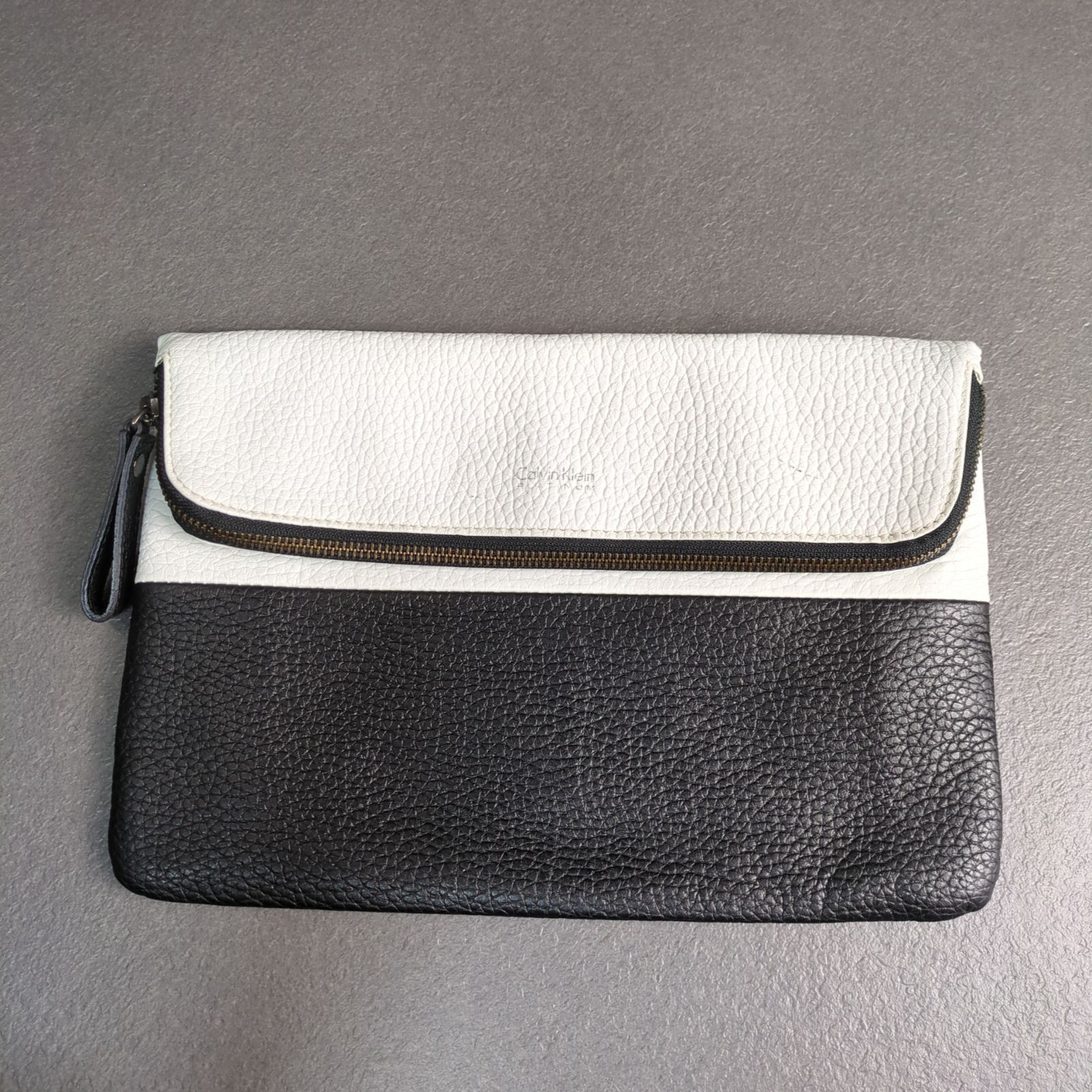 Calvin Klein PLATNUM カルバンクライン クラッチバッグ バイ