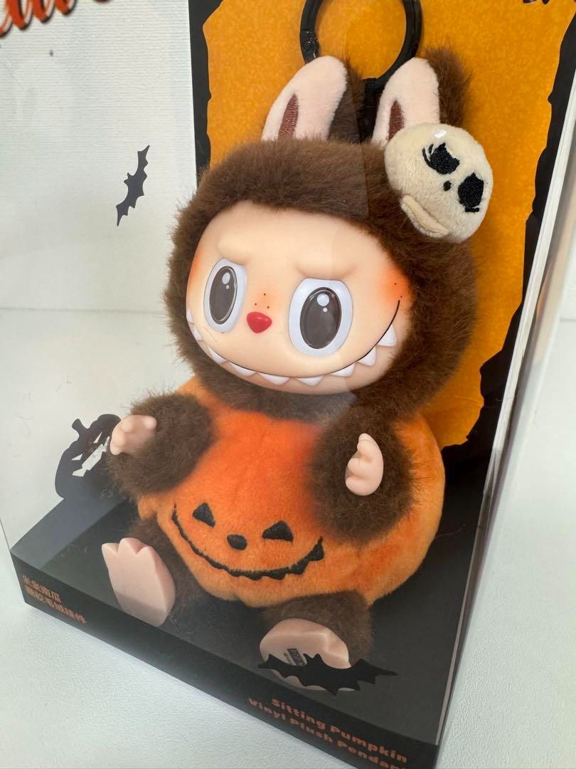 正規品】LABUBU pumpkin Halloween ぬいぐるみペンダント - メルカリ