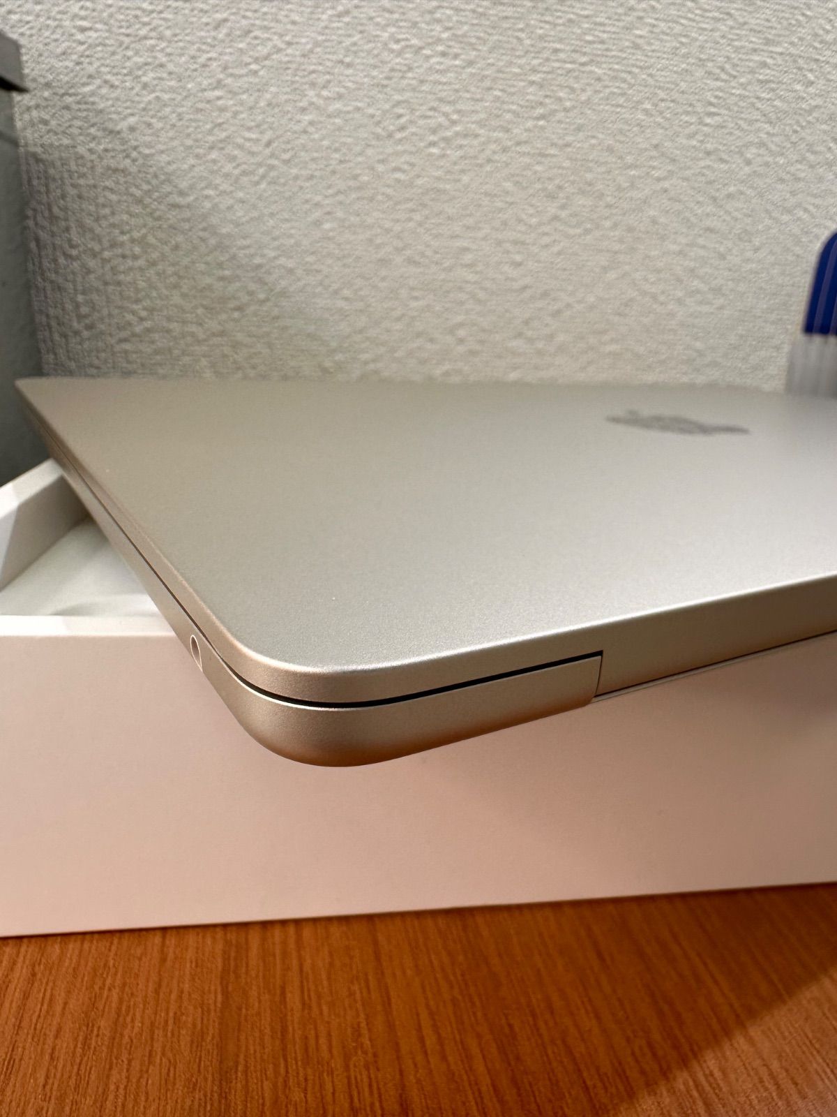 【正規品】MacBookAirM2 13.6型MC7W4J/A RJ2J7 Apple MacBook Air Liquid Retinaディスプレイ 13.6 MC7W4J/A