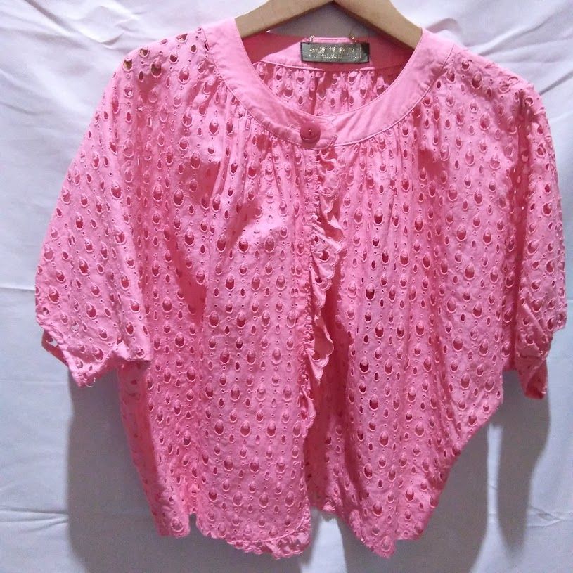 ④ [Good Condition] Kiira Merbeil Salmon Pink Tops Lace Ruffle Eyelets Pink Short Sleeve Medium Size Vintage Showa Retro Spring Summer Fall Winter Women's Clothing Vintage Antique Bolero Cardigan Coat