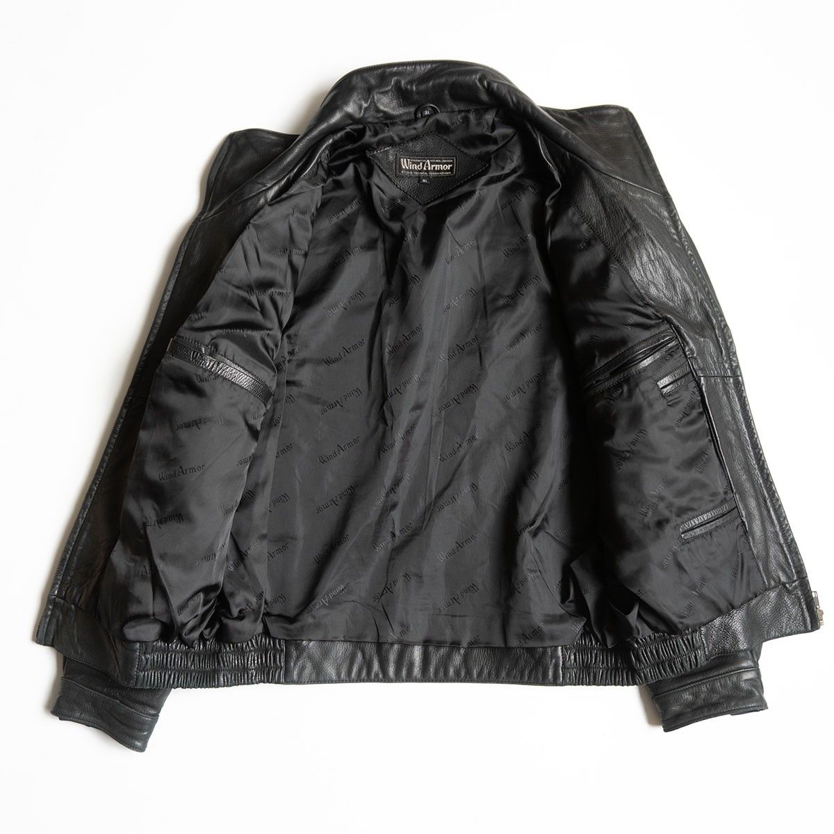 ブラック ウインドアーマー