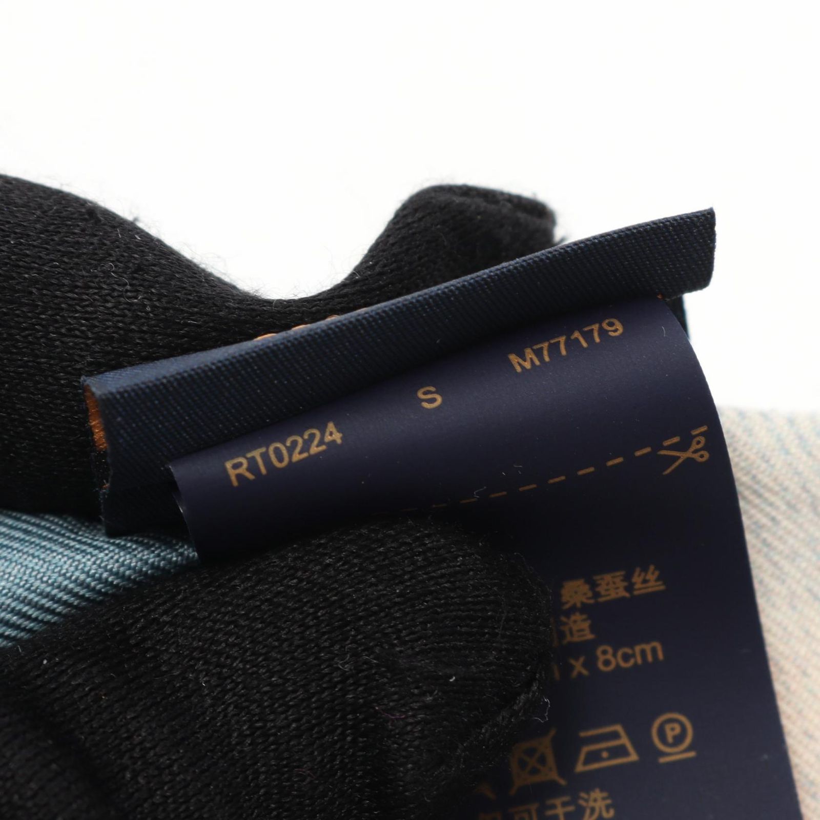 ルイヴィトン スカーフ バンドー モノグラム シルク グレー ホワイト ブラック ルイ・ヴィトン LOUIS VUITTON スカーフ バンドー モノグラム