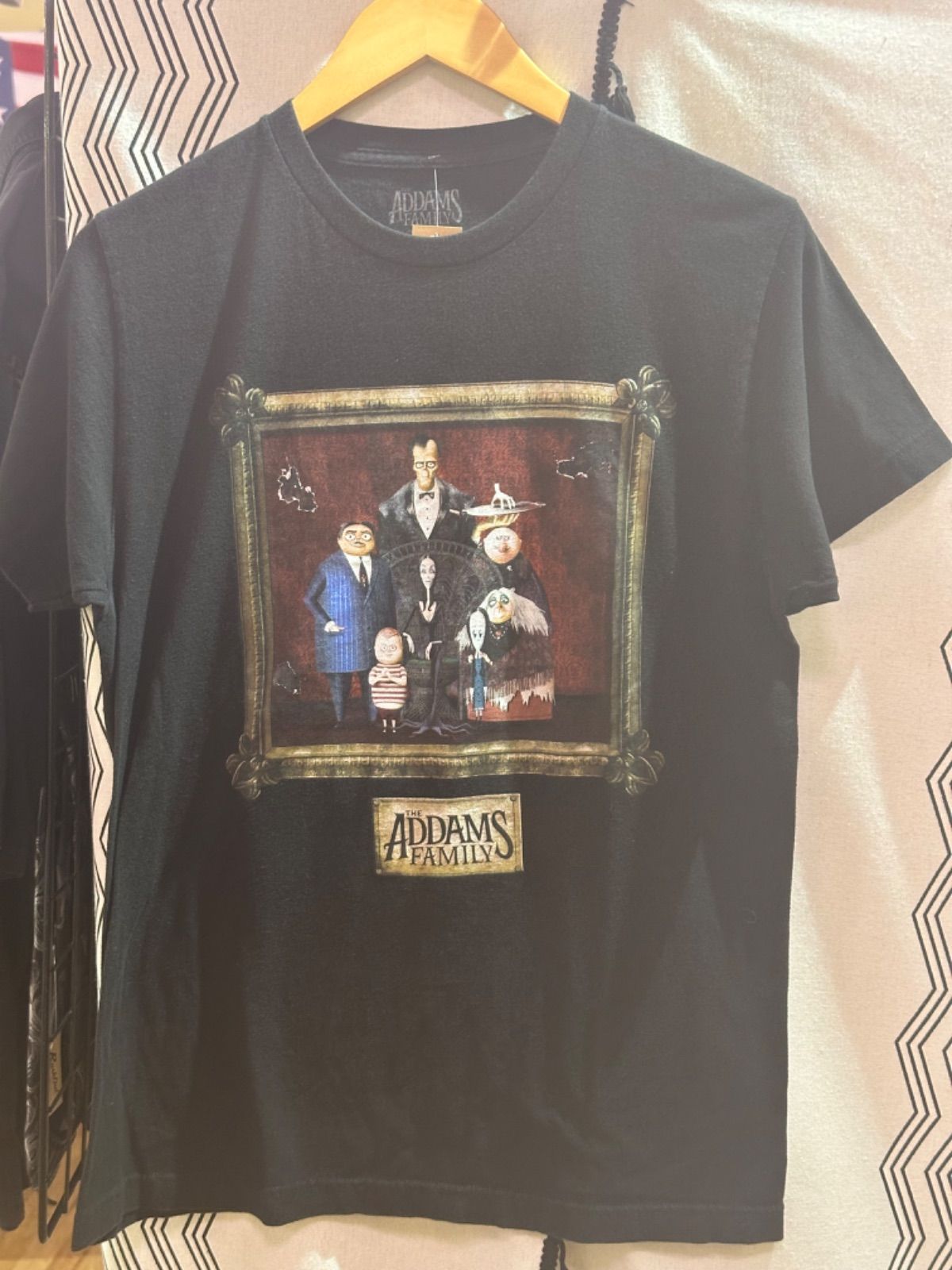 アニメT  Tシャツ　半袖　アダムスファミリー