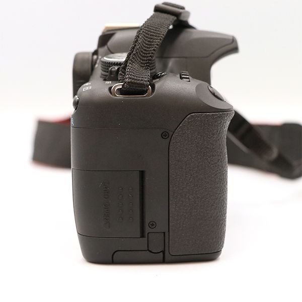 Canon キャノン EOS Kiss X3 レンズなし デジタル一眼レフ オート