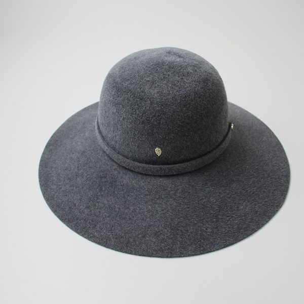 HELEN KAMINSKI グレー フェルトハット ヘレンカミンスキーフェルト帽子 グレー HELEN KAMINSKI｜旬のデザイン