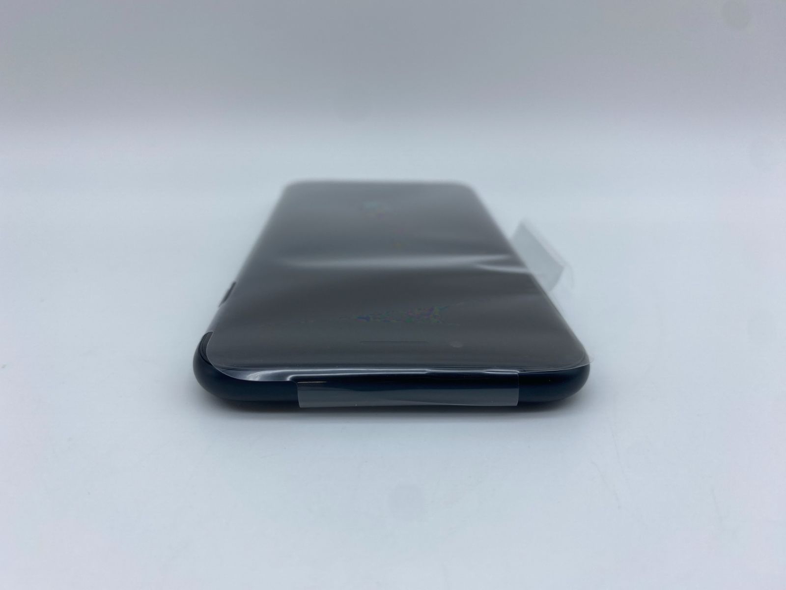 ☆ほぼ新品未使用☆充電回数1回☆iPhone SE 第3世代