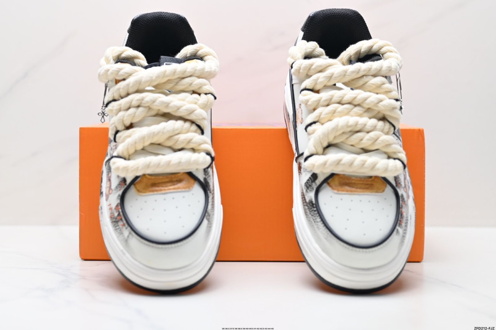 MLB■Chunky Liner Mule■送料込 MLB 「MLB Chunky Liner 萌趣塗鴉 潮流百搭 防滑耐磨 ロートップ