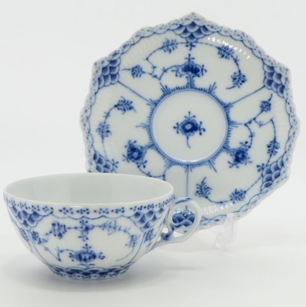 ヴィンテージ ブルーフルーテッド ティC&S ヴィンテージ ブルーフルーテッド ティC&S ロイヤル