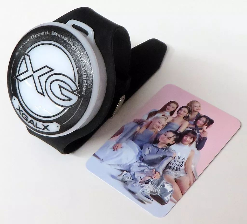 XG リストバンドライト'NEW DNA' SHOW CASE Edition 中古】雑貨 XG リストバンドライト 'NEW DNA' SHOWCASE Edition