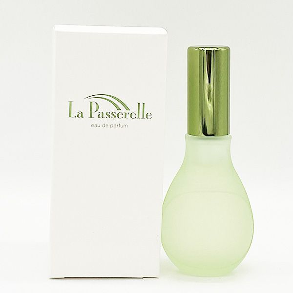 アザレ　ラ　バセレル30ml 限定発売 アザレ ラ パセレル オードパルファム 30ml 香水 AZARE