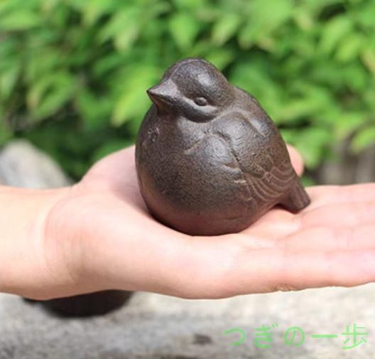 鉄製の小鳥の置物お茶の台庭のガーデンバルコニーテーブルの飾り窓の