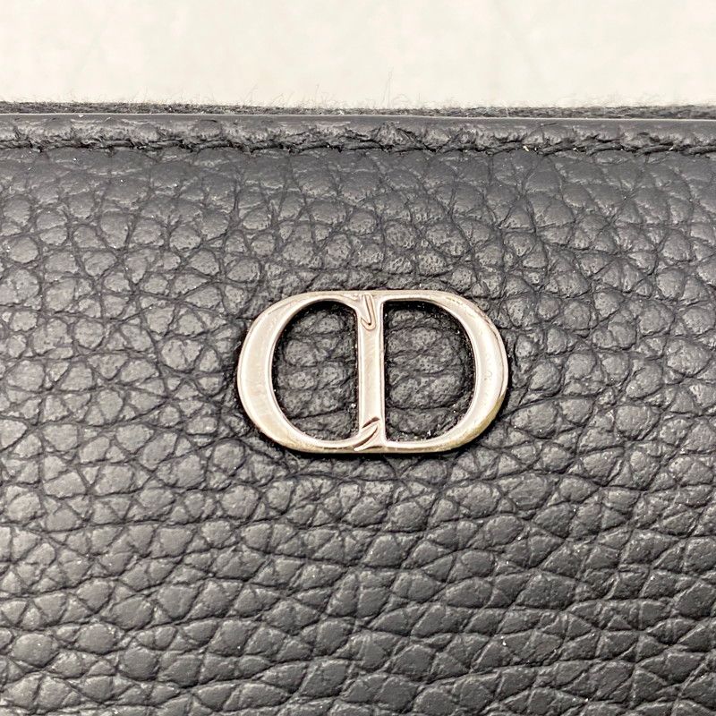 LEATHER ROUND