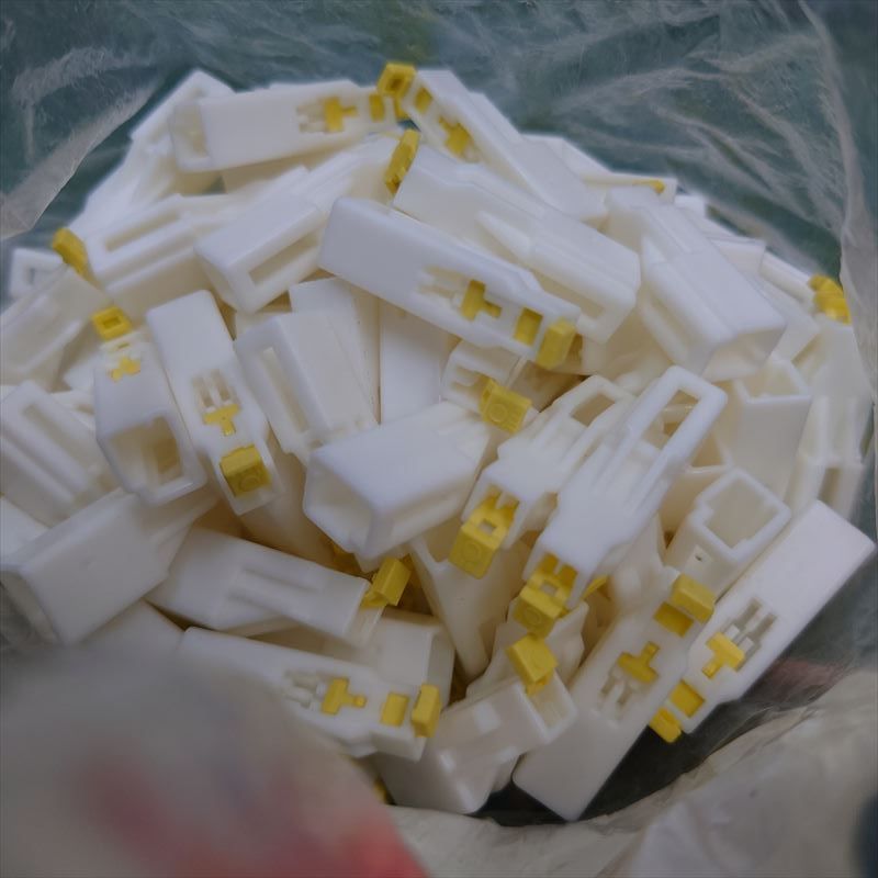 1300-5079,コネクタ/ハウジング,住友電工/住友電装,126個