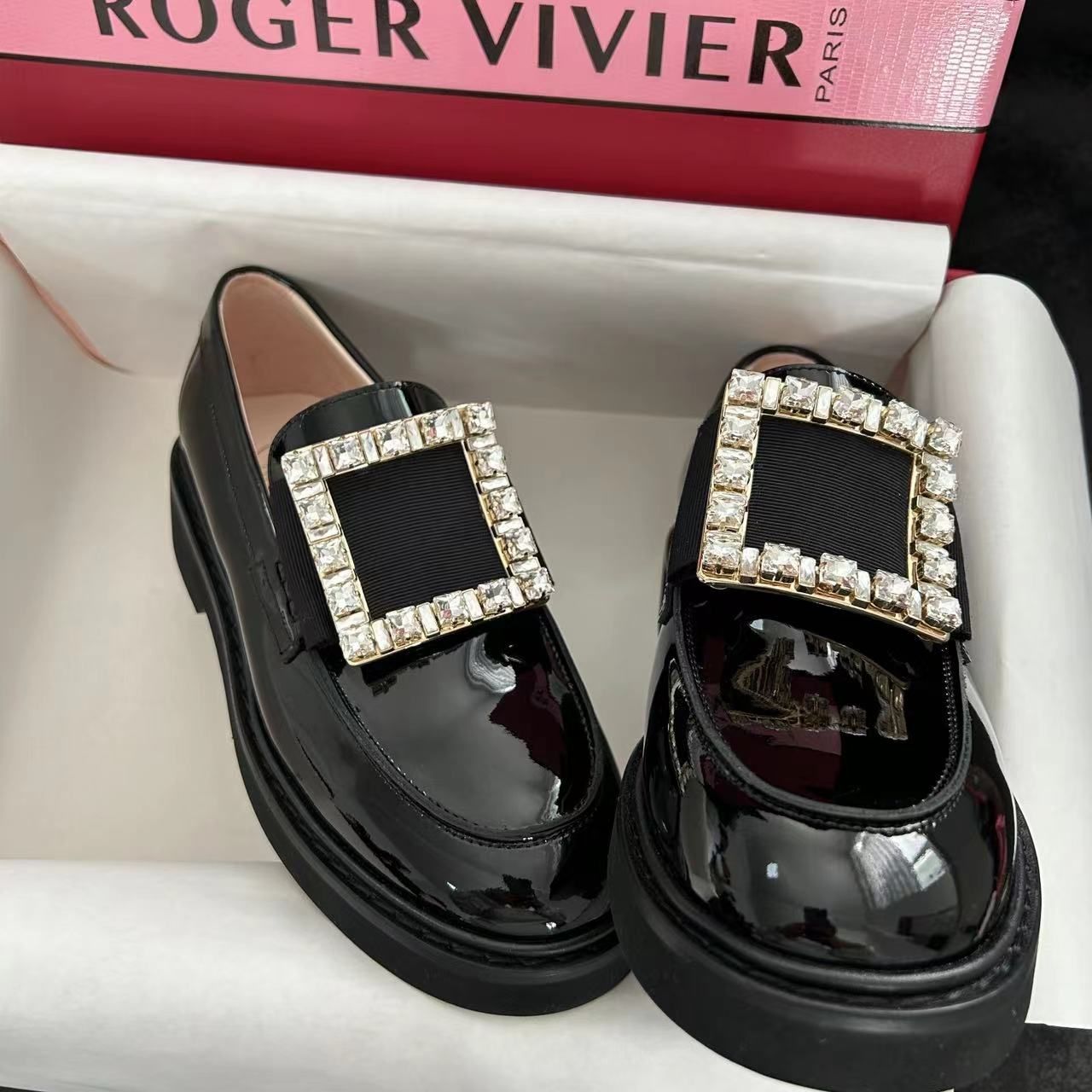 Roger Vivier バックルパテントローファー23.5 - メルカリ