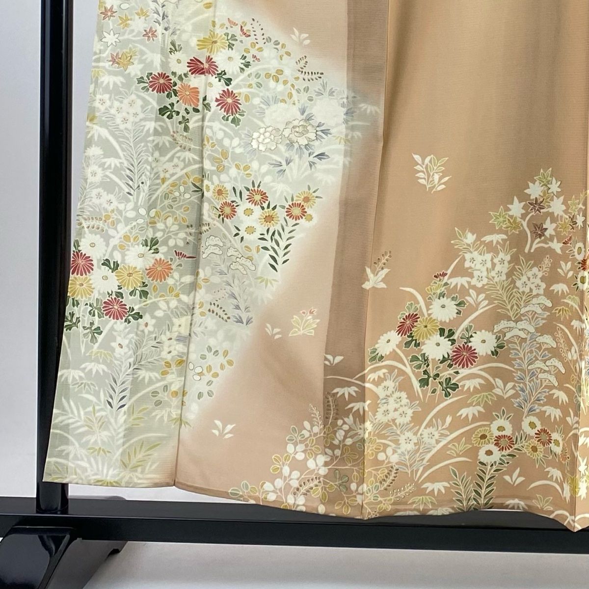 訪問着 身丈157cm 裄丈65cm M 袷 華文 花唐草 刺繍 金糸 灰茶 正絹 美  