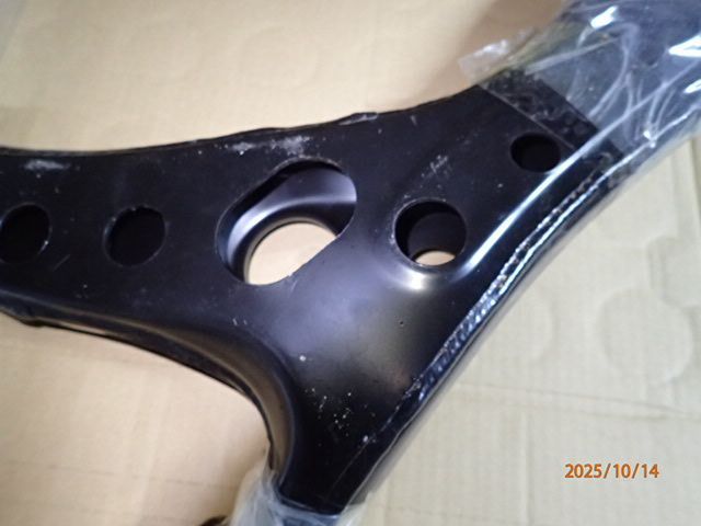 ヴォクシー ノア エスクァイア アイシス ZRR70G ZRR80G ZWR80G ZGM10G 純正 ロアアーム フロント 右 前 48068-29255