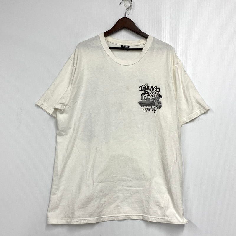 品 STUSSY ステューシー THE BEACH BOYS ザ ビーチ ボーイズ VIBRATIONS ヴァイブレーションズ S|S TEE ショートスリーブ Ｔシャツ トップス 半袖 142-251004-ya-07-izu