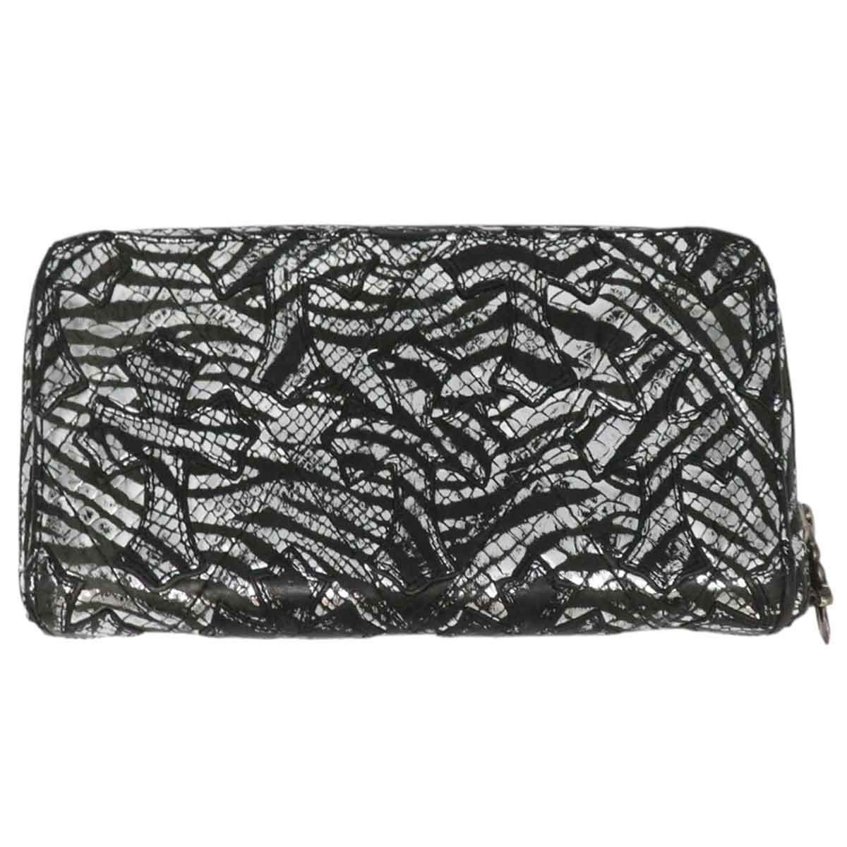 クロムハーツ セメタリークロスパッチ キルティング レザーウォレット