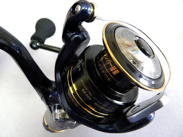 シマノ　アオリスタ　ci4 2500 ヤエン Amazon | シマノ(SHIMANO) スピニングリール アオリスタ CI4 C3000
