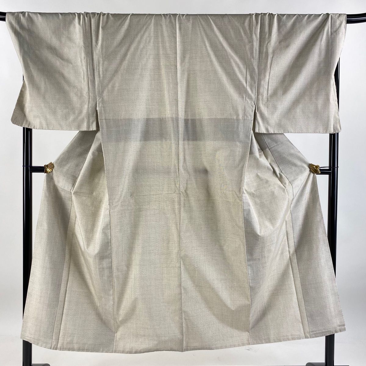 男着物 身丈147.5cm 裄丈72cm M 袷 紬 アンサンブル 亀甲絣 クリーム 正絹 名品