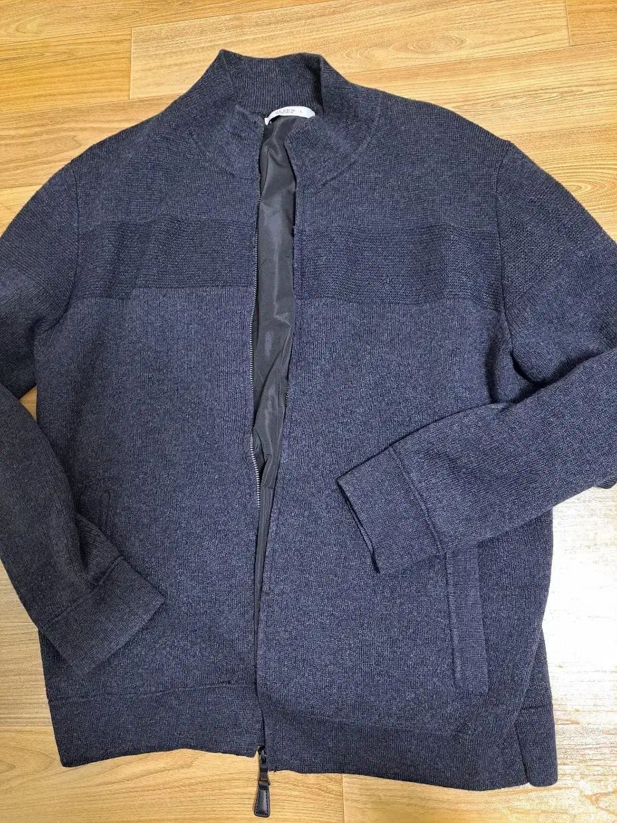 OLZEN オルゼン 防風ニット 100 実際のサイズ 105 ほぼ