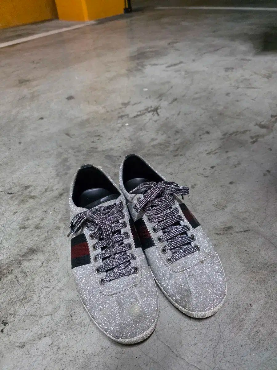 GUCCI グッチ バンビ グリッター スニーカーズ