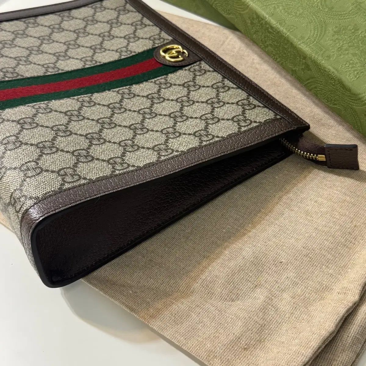 GUCCI