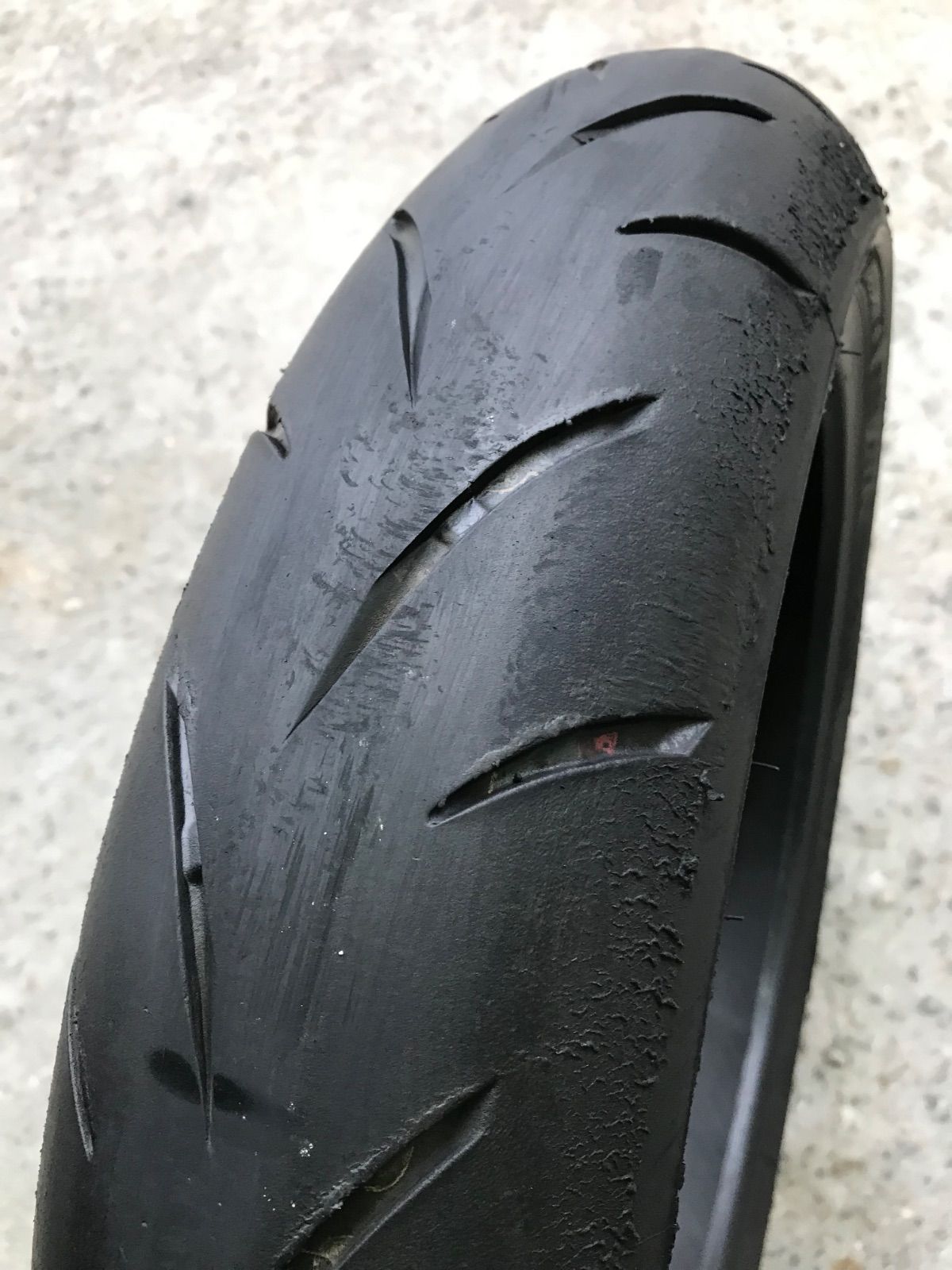 ブリヂストン S21 120|70ZR17 732