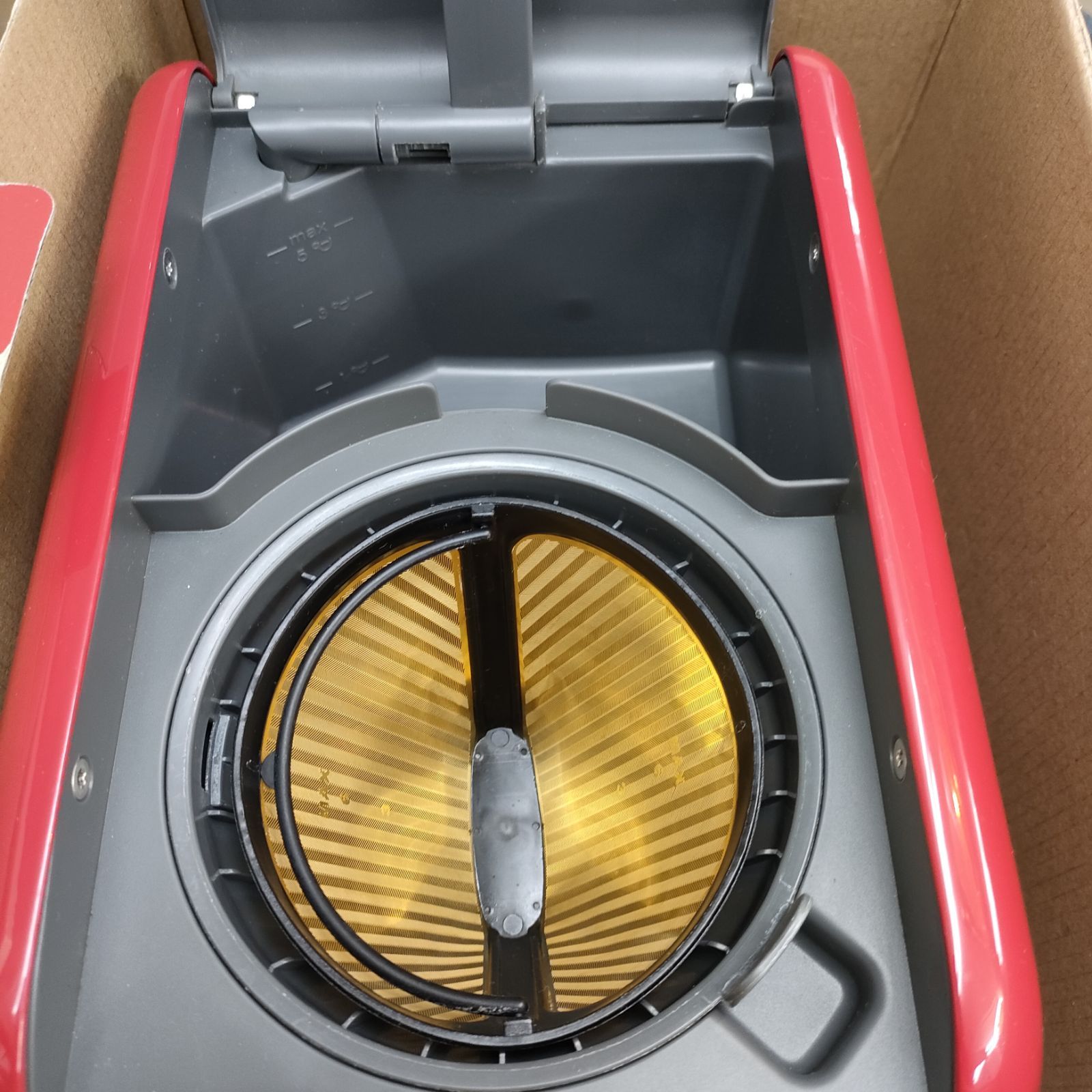 ◇DeLonghi デロンギ ドリップコーヒーメーカー ☆ケーミックス CMB5T
