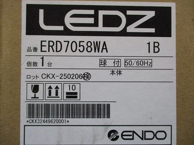 ＬＥＤユニバーサルダウンライト 3000K 白 ERD7058WA