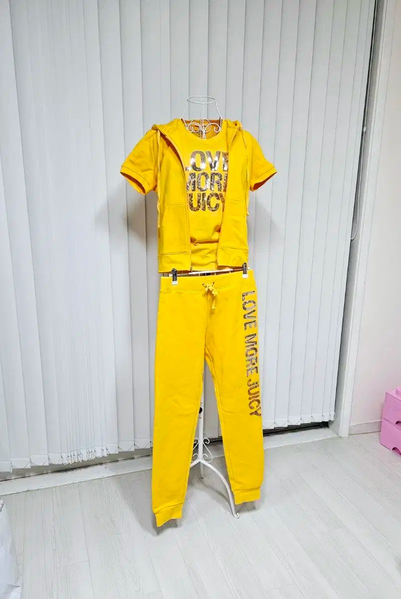 juicy couture 3 pieces セット T シャツ ＋ トップス ボトムス