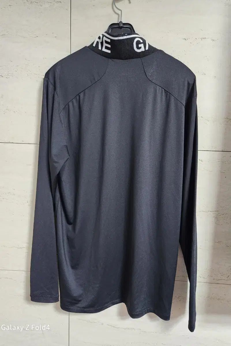 G/FORE ブラック ハイネックシャツ G/FORE ブラック ハイネックシャツ ホワイト長袖G/FOREゴルフ用