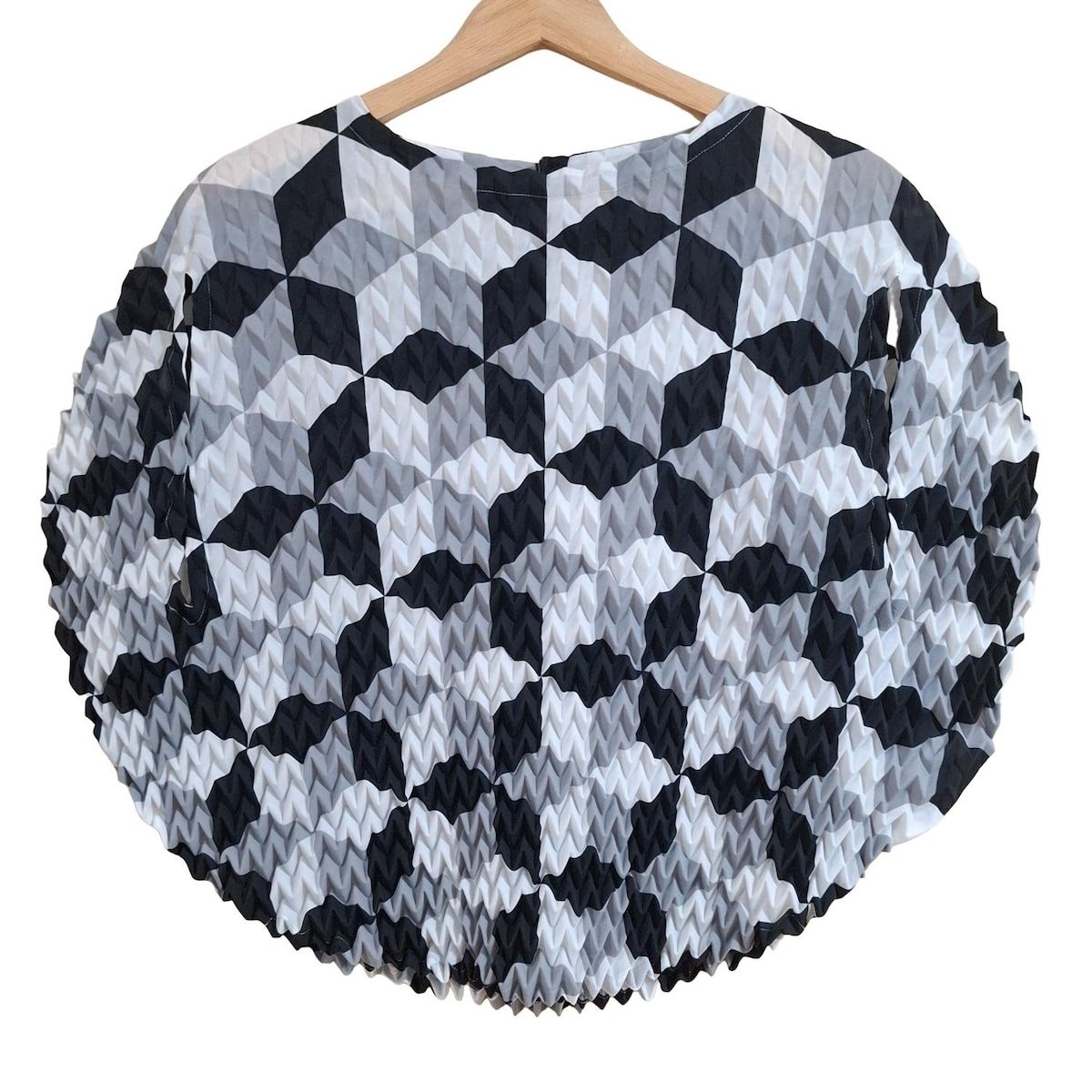 ISSEYMIYAKE イッセイミヤケ ノースリーブカットソー サイズ2 M レディース - 黒×グレー×白 クルーネック|プリーツ