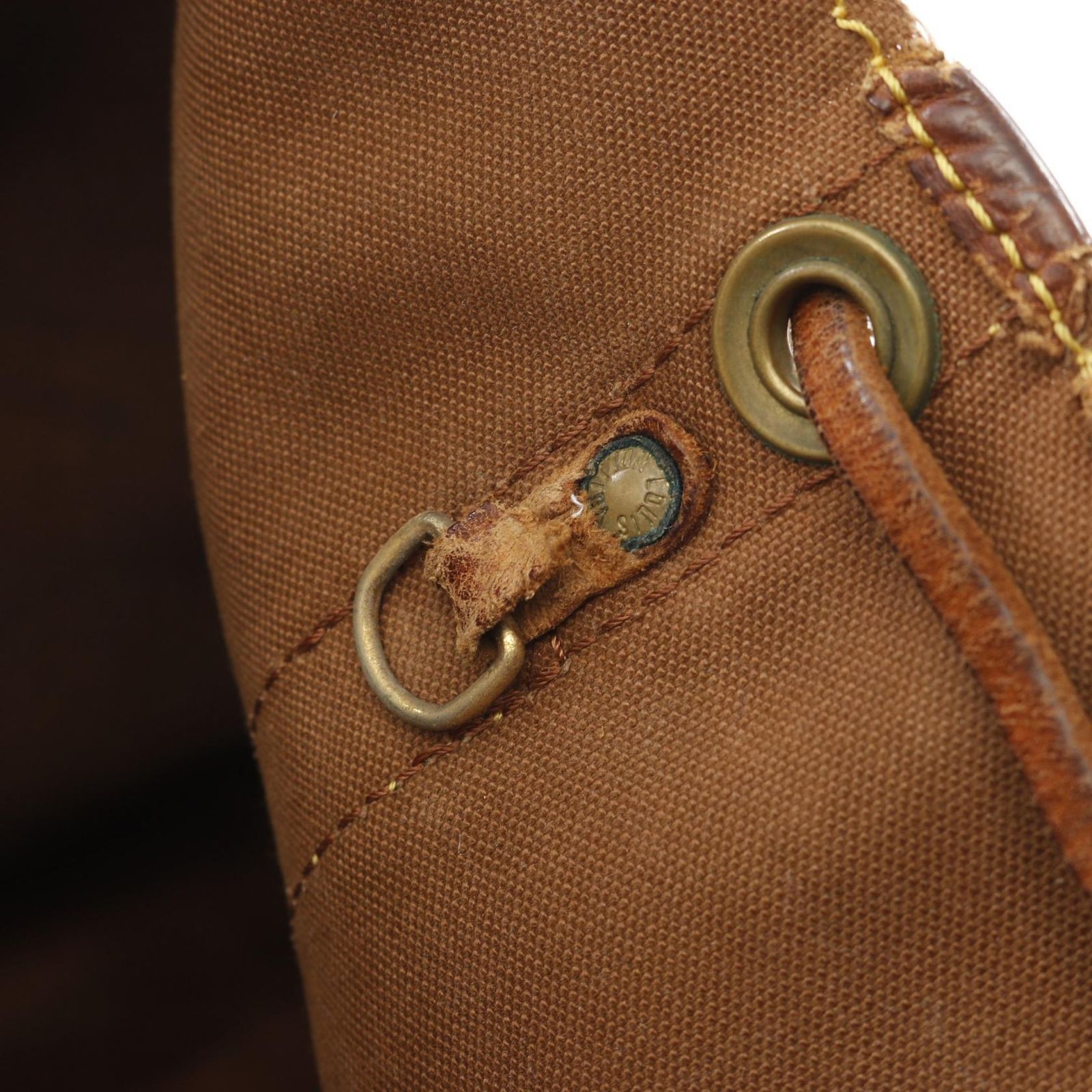 VUITTON ショルダーバッグ