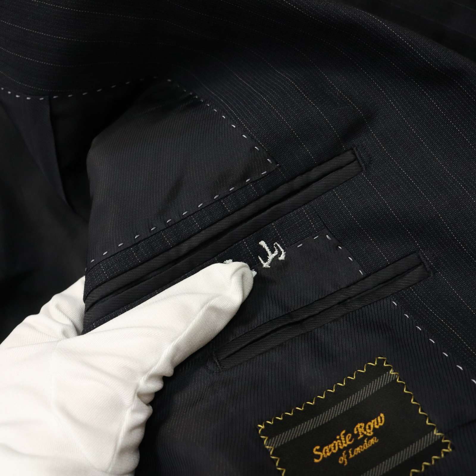 【新品未使用タグ付き】SAVILE ROW サイズA7 英国製生地 カイ Savile Row サビルロウ 春夏 背抜き 英国製生地☆ ストライプ