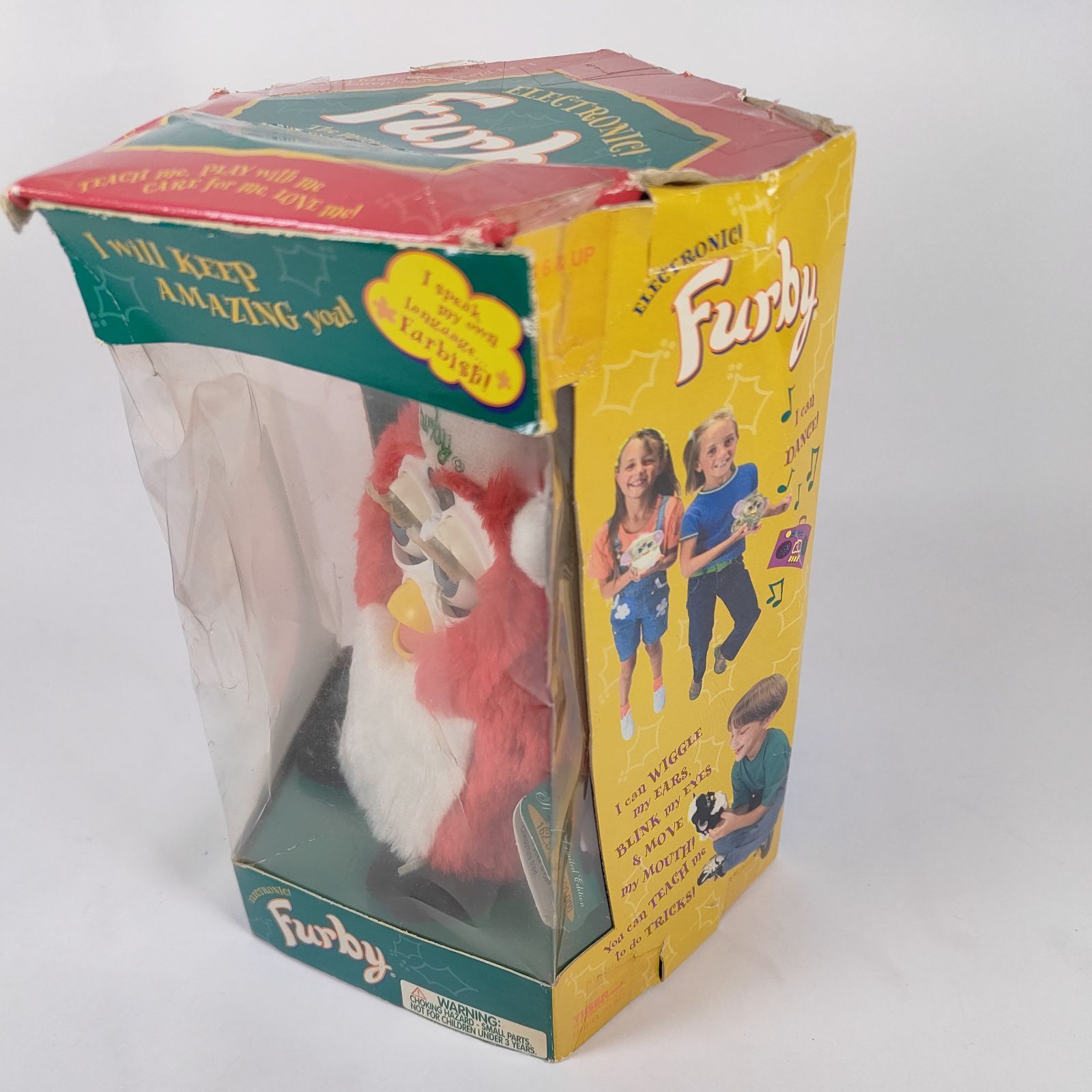 ファービー Furby クリスマス 限定版 赤白　英語版 ☆【未使用】 ファービー クリスマス 限定版 赤×白 英語版 ☆ - メルカリ