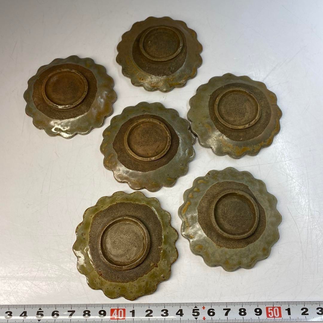 江戸中期　御深井焼　菊形小皿6枚　木箱付　横幅約7㎝　東Y6-0410☆2F 江戸中期 御深井焼 菊形小皿6枚 木箱付 横幅約7㎝ 東Y6-0410☆2F